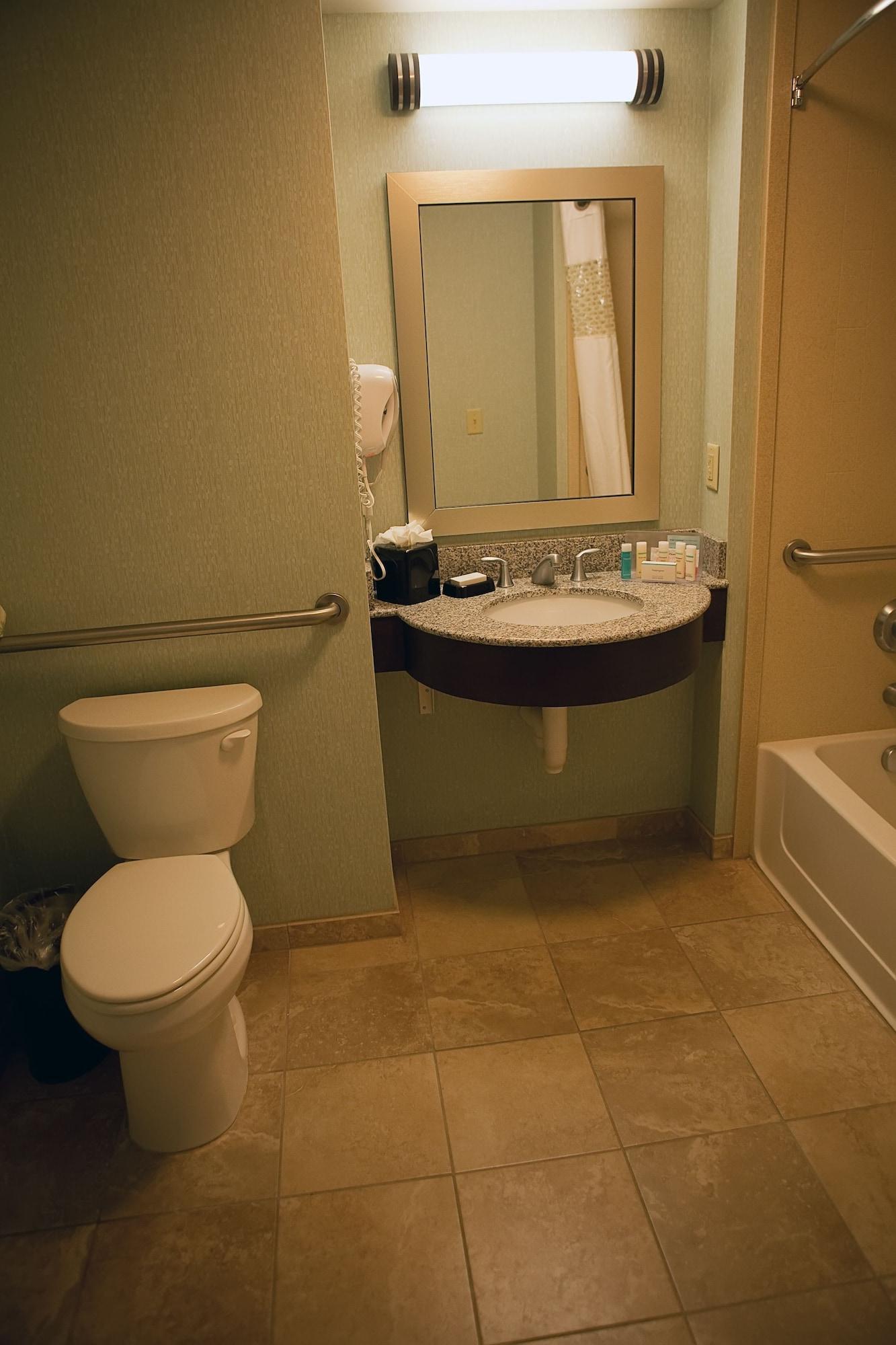 Hampton Inn Colby Eksteriør bilde