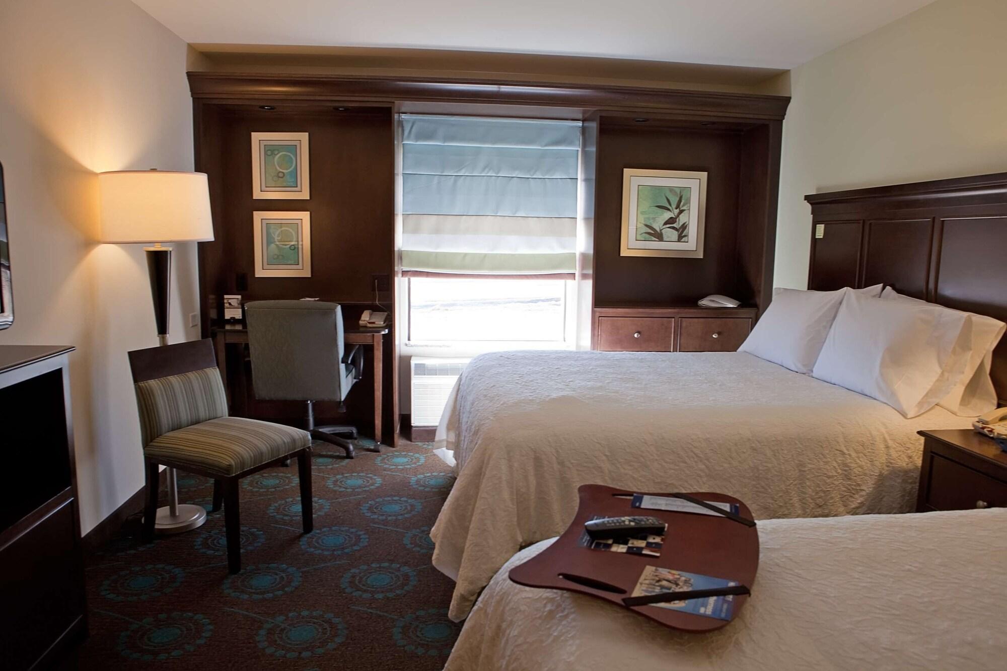 Hampton Inn Colby Eksteriør bilde