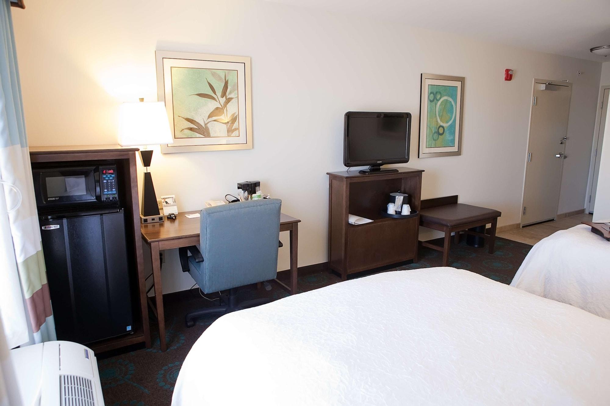 Hampton Inn Colby Eksteriør bilde