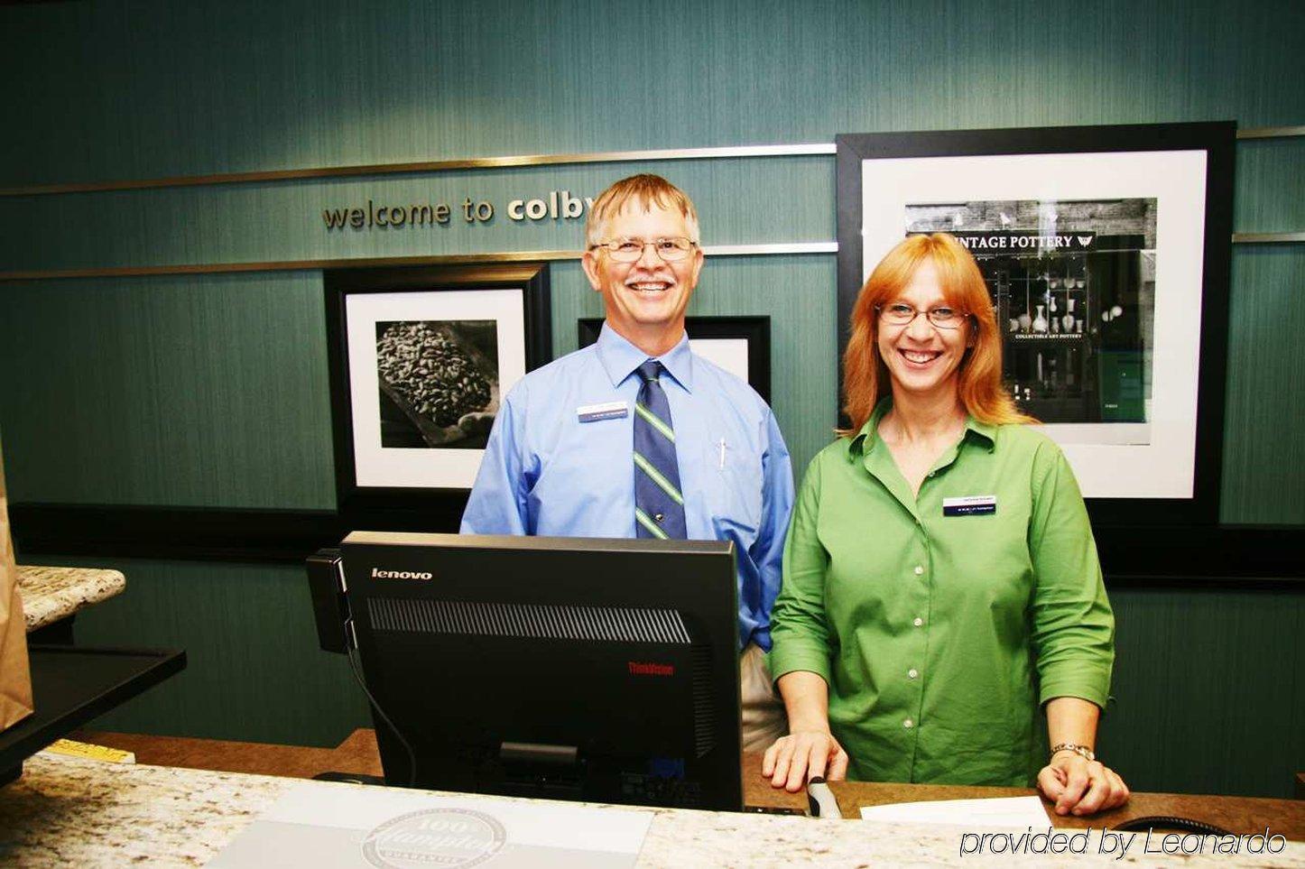 Hampton Inn Colby Eksteriør bilde